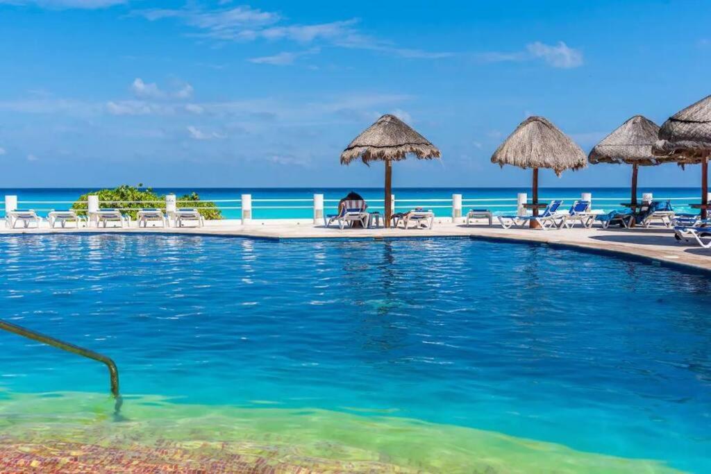 Villas Marlin By Andiani Travel Cancún Exterior foto